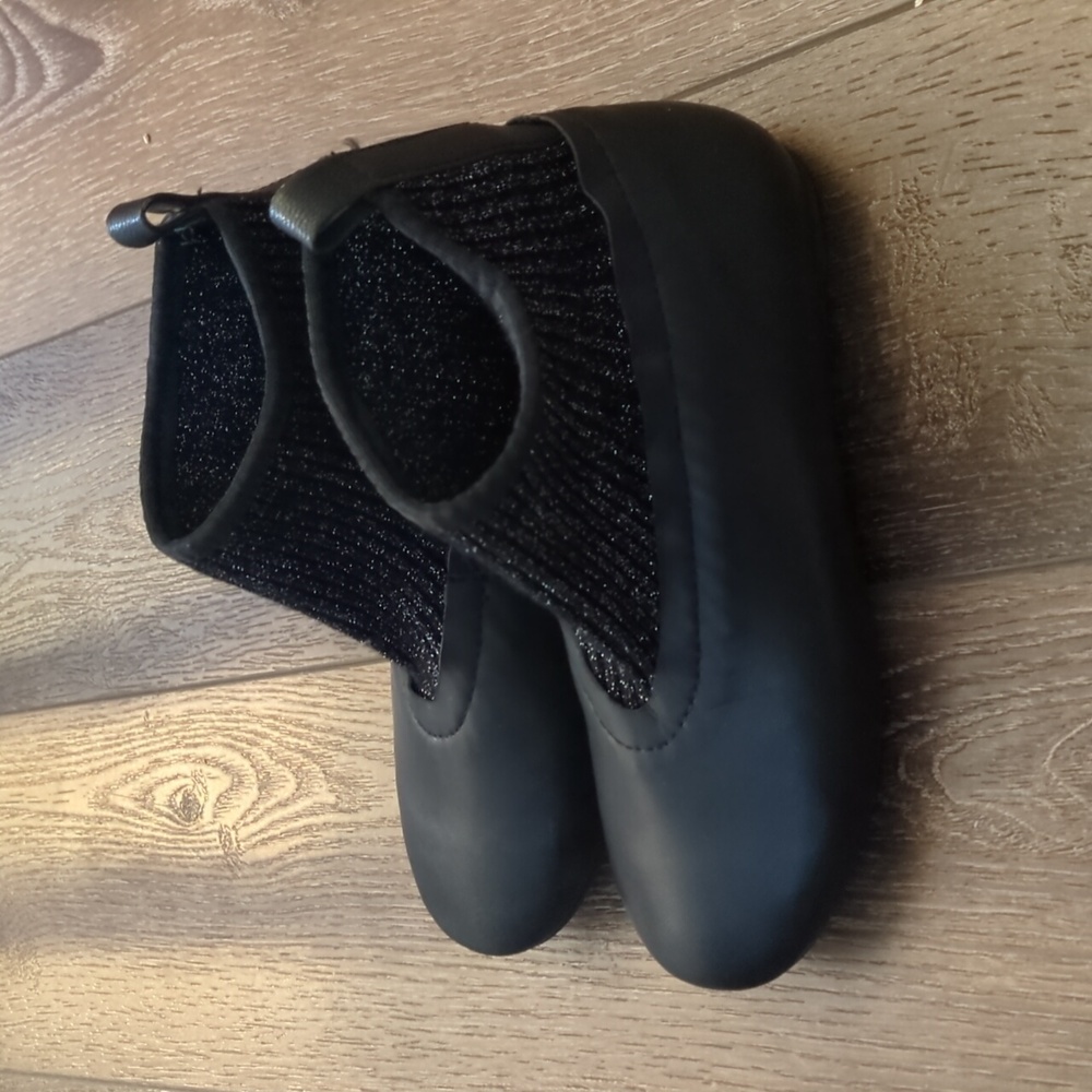 Antelope Collection Sock Booties